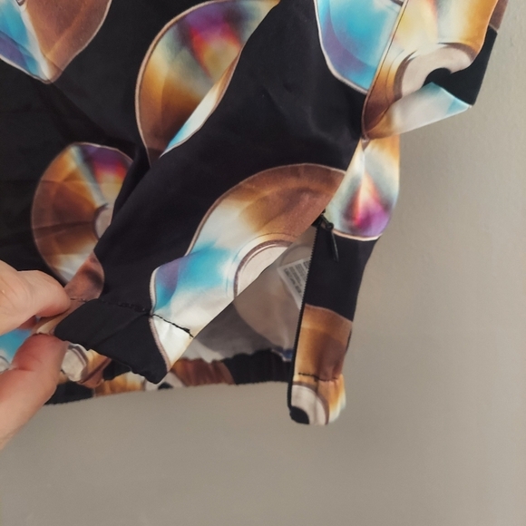 H&M MOSCHINO Limited Black CD Print Crop Top - Picture 8 of 13